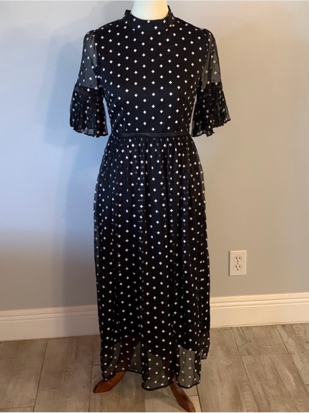 Black Polka Dot Midi Dress with Ruffled Sleeves